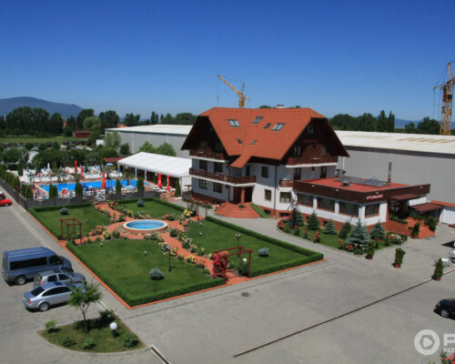 https://www.gardenclub.ro/hotel/