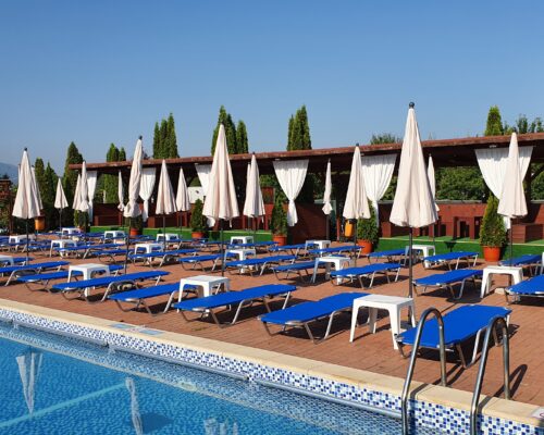 https://www.gardenclub.ro/piscina/