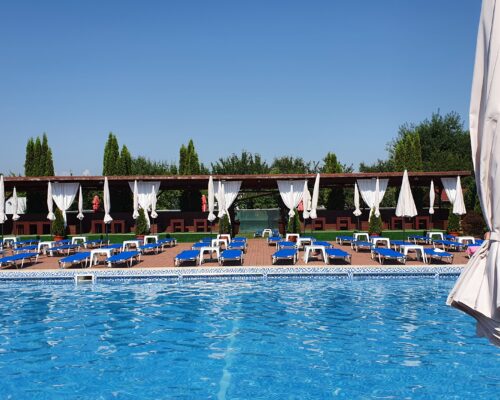 https://www.gardenclub.ro/piscina/