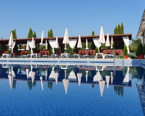 https://www.gardenclub.ro/piscina/