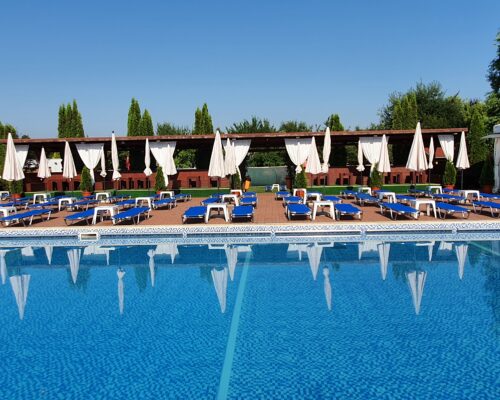 https://www.gardenclub.ro/piscina/