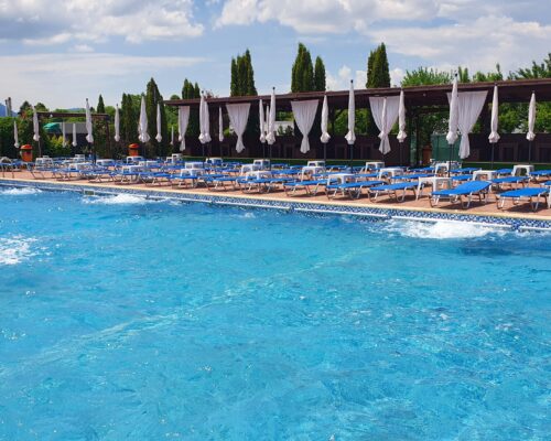 https://www.gardenclub.ro/piscina/