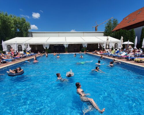https://www.gardenclub.ro/piscina/