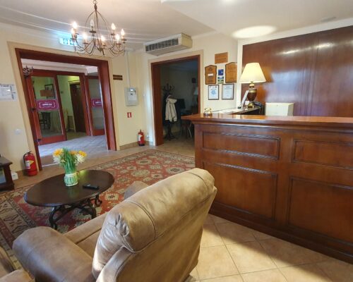 https://www.gardenclub.ro/hotel/